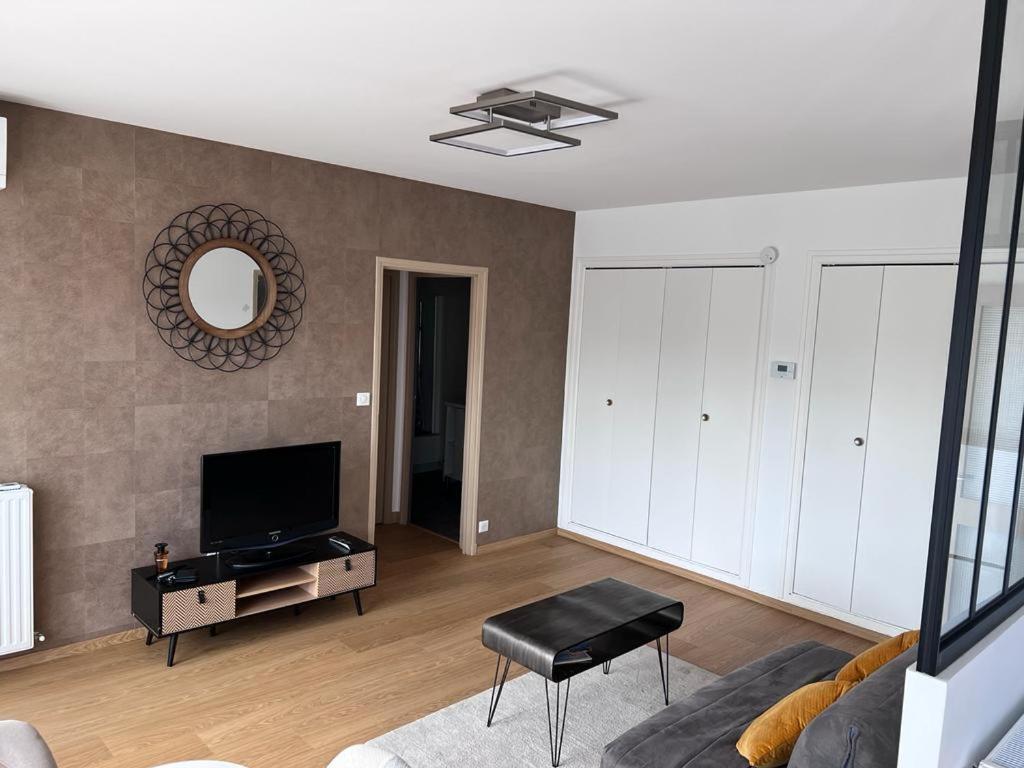 T2 Centre Ville, Soulages, Amphitheatre - Wifi Clim Balcon Parking Rodez Eksteriør bilde