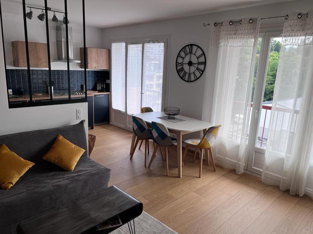 T2 Centre Ville, Soulages, Amphitheatre - Wifi Clim Balcon Parking Rodez Eksteriør bilde