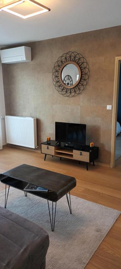 T2 Centre Ville, Soulages, Amphitheatre - Wifi Clim Balcon Parking Rodez Eksteriør bilde